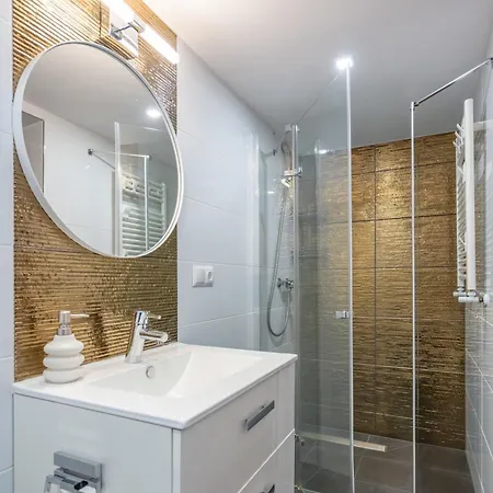 Zaciszne Centrum Schreiberhau